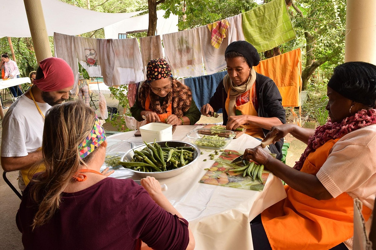 découvrez les principes de la permaculture, une approche durable et éthique de l'agriculture qui harmonise la nature et les pratiques humaines. apprenez à cultiver votre jardin tout en préservant l'écosystème et en favorisant la biodiversité. plantez, récoltez et transformez votre espace en un havre de paix productif.