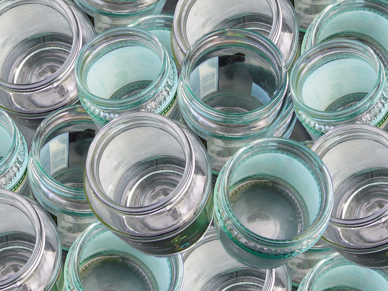 découvrez l'importance du recyclage pour l'environnement et la durabilité. apprenez comment trier vos déchets efficacement et contribuer à la préservation des ressources naturelles.